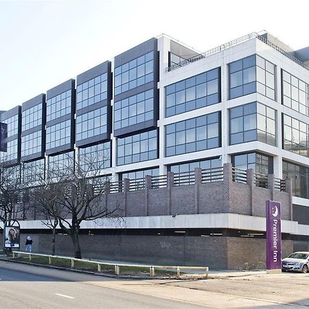 Premier Inn London Chiswick Bagian luar foto