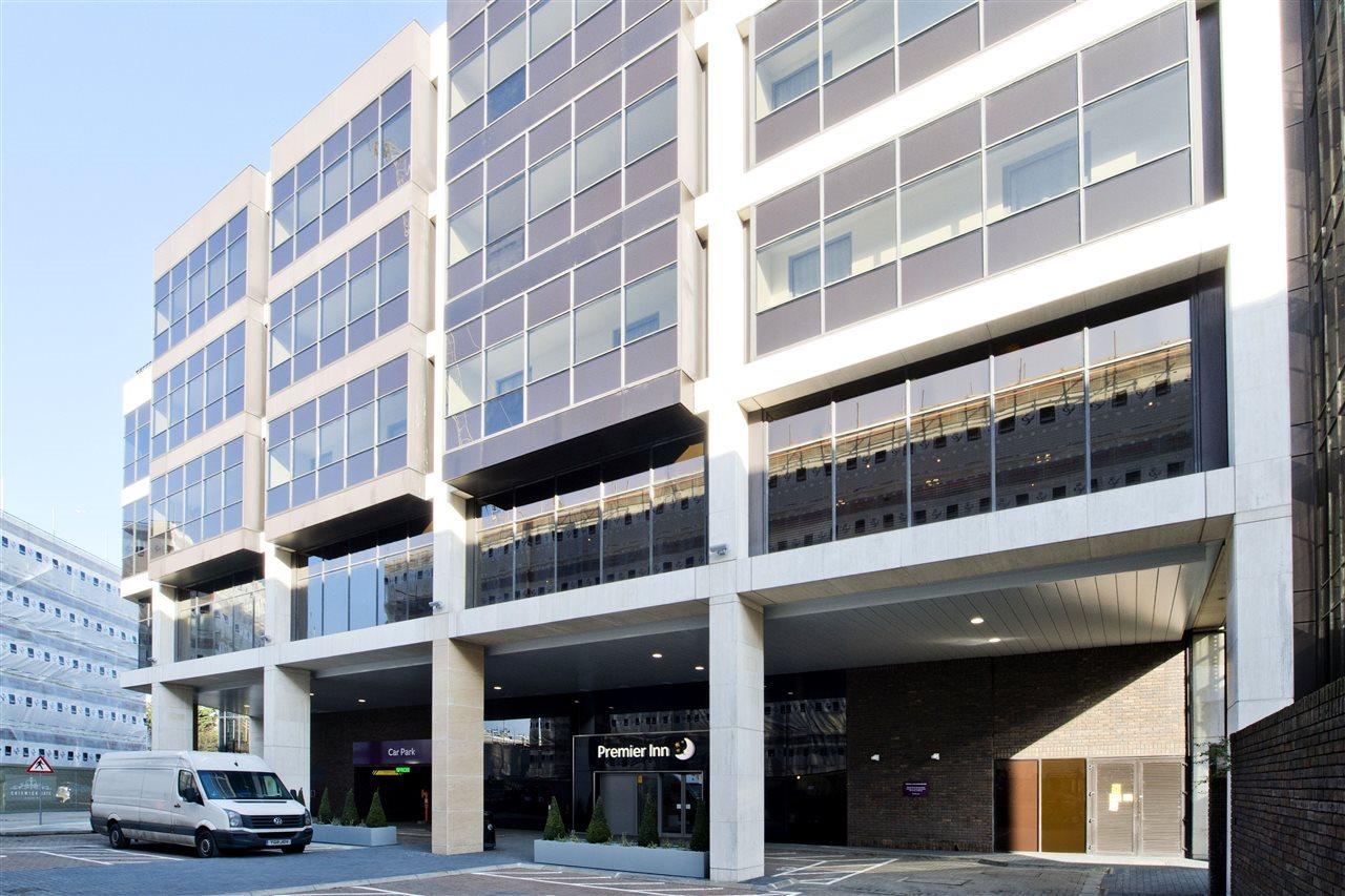 Premier Inn London Chiswick Bagian luar foto