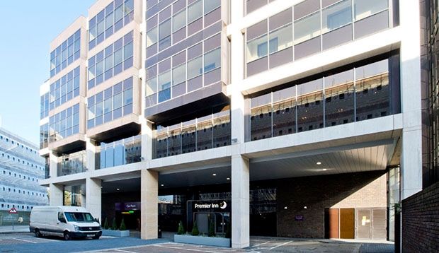 Premier Inn London Chiswick Bagian luar foto